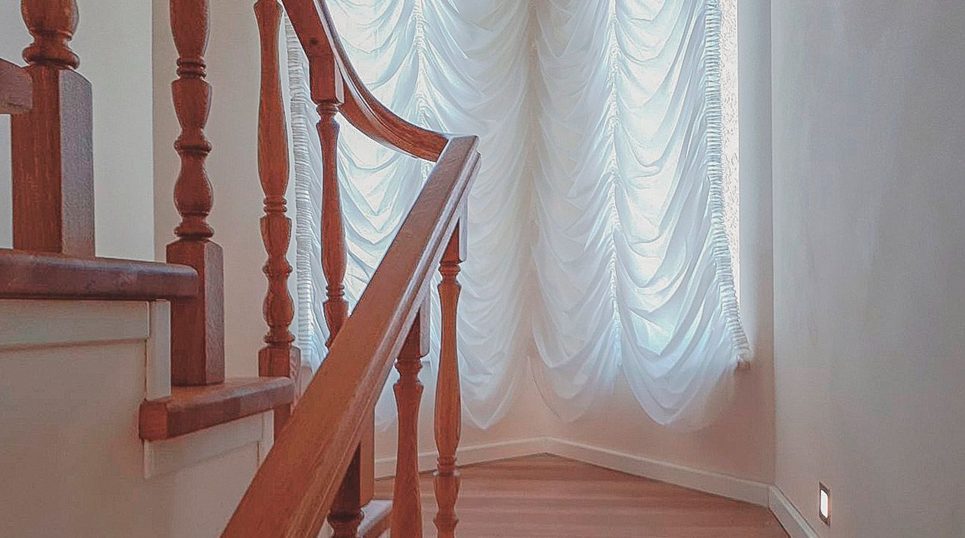 Сходи і меблі в будинок. Святопетрівске