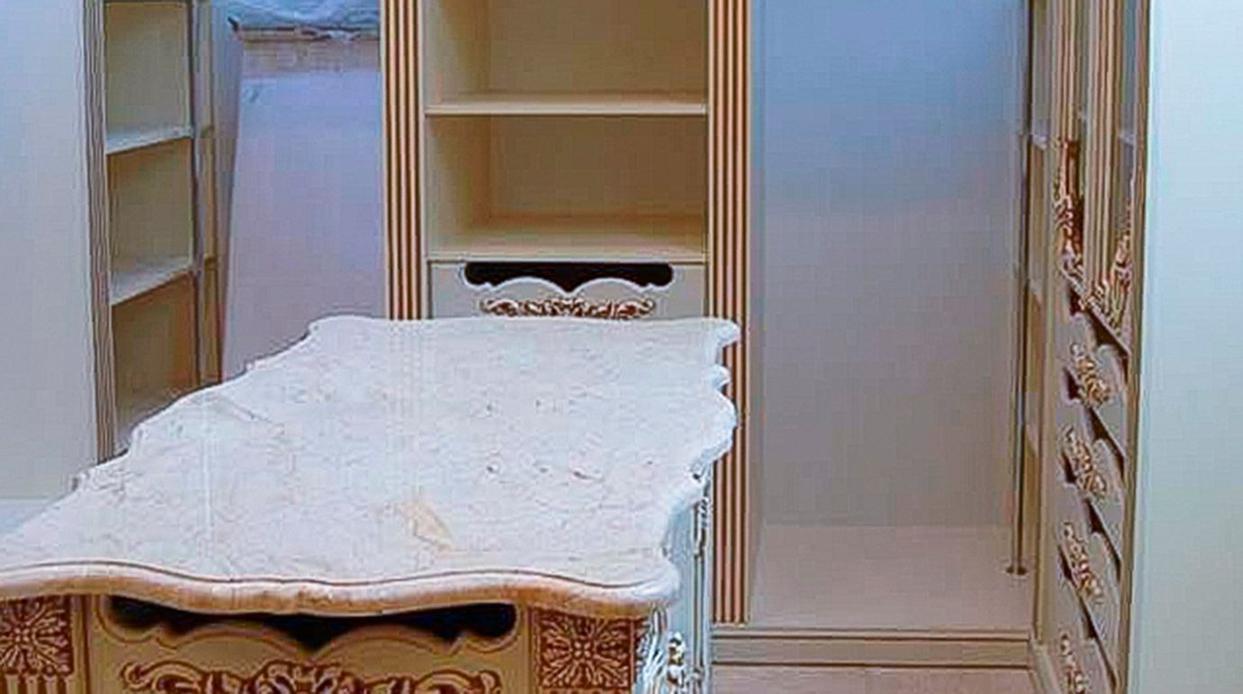 Гардероб в классическом стиле