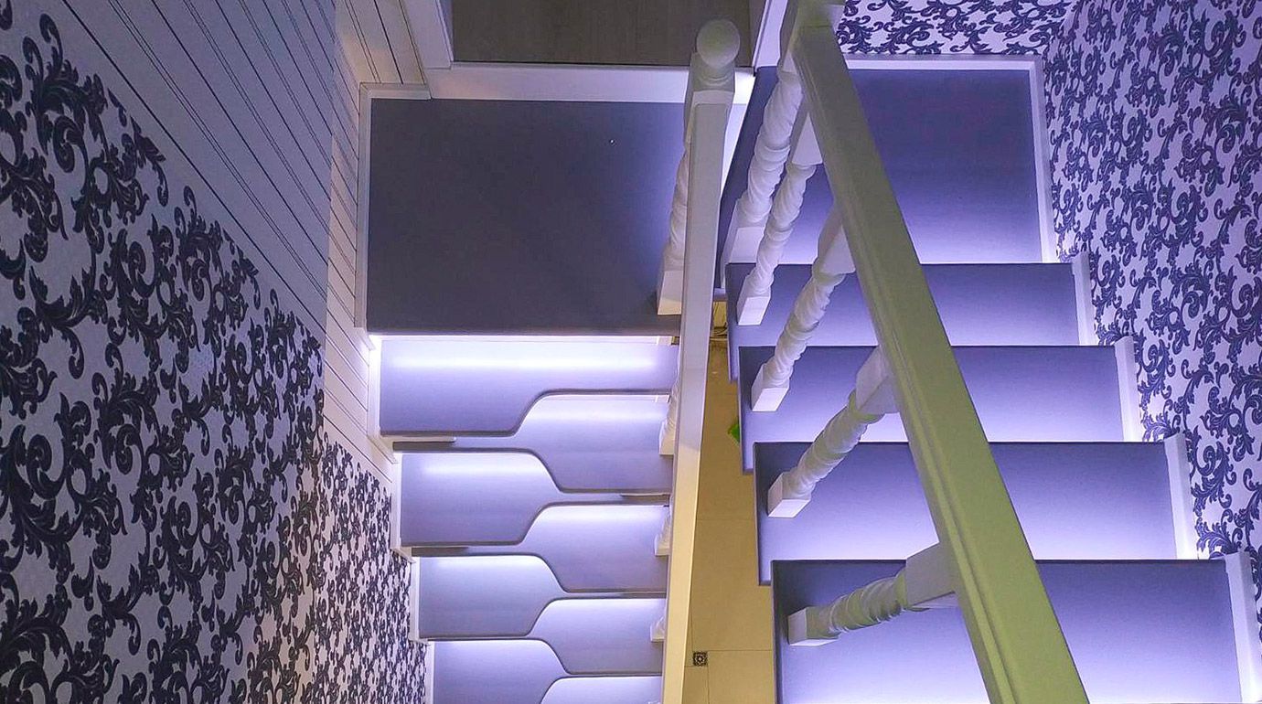 Сходи з підсвічуванням